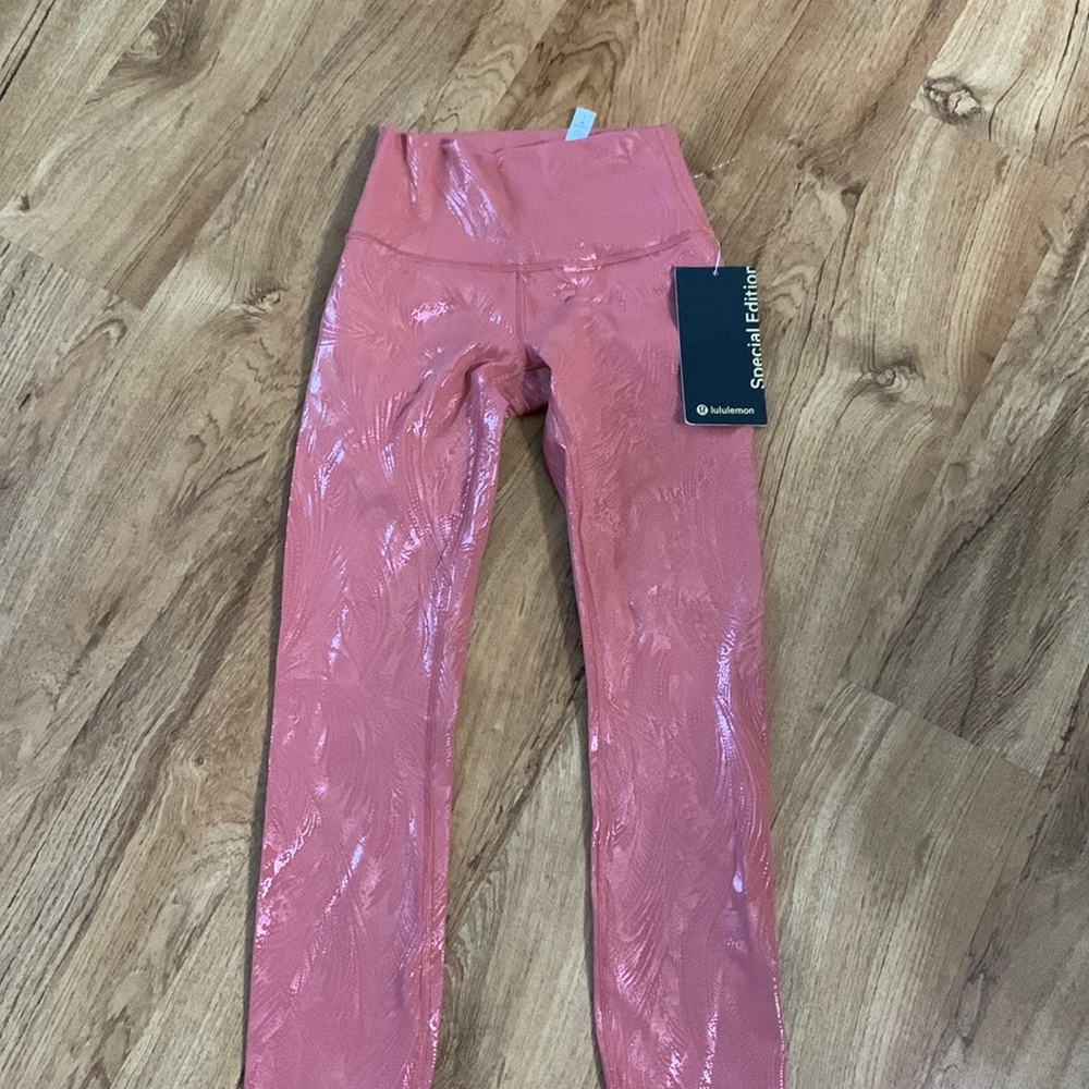 Lulu lemon  wunder under tights
